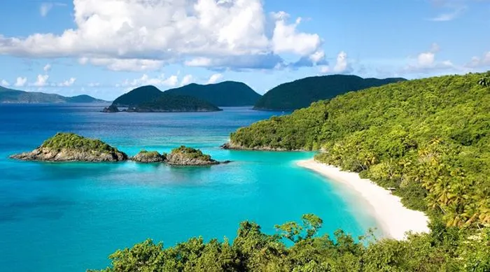 Top 10 Bãi biển thu hút khách du lịch nhất mùa hè