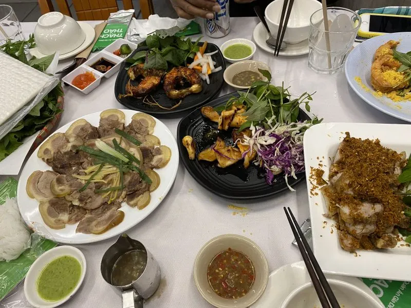 Top 10 Địa chỉ ăn buffet ngon nhất Quận 6, TP. HCM