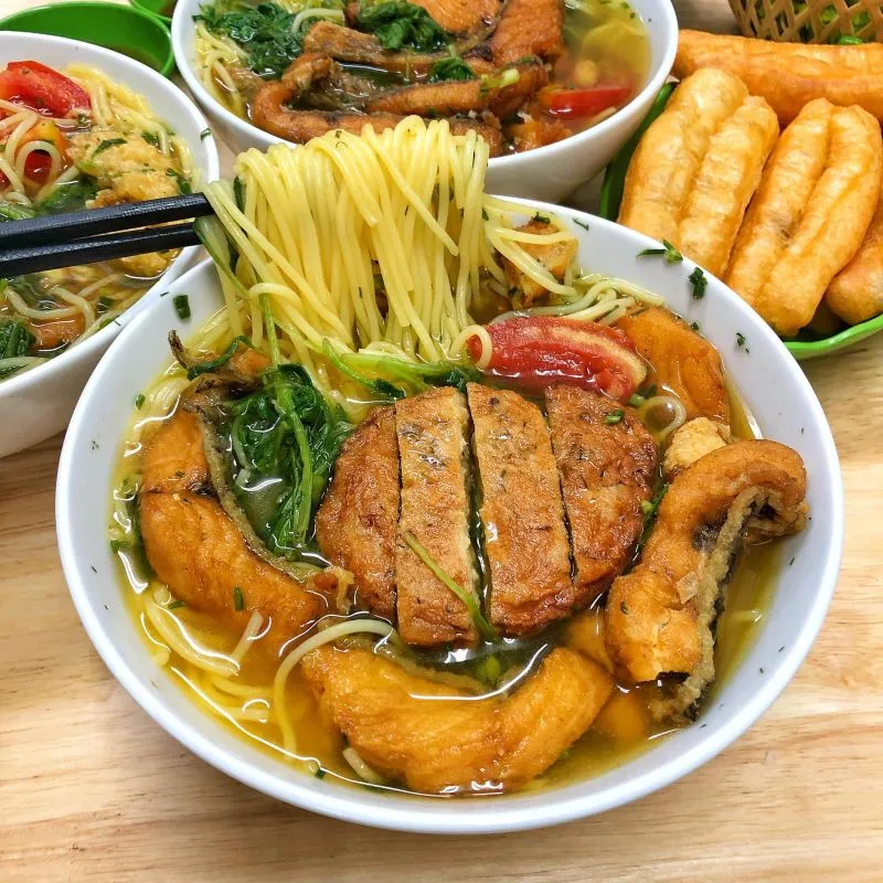 Top 10 Quán bún cá ngon nhất Hà Nội