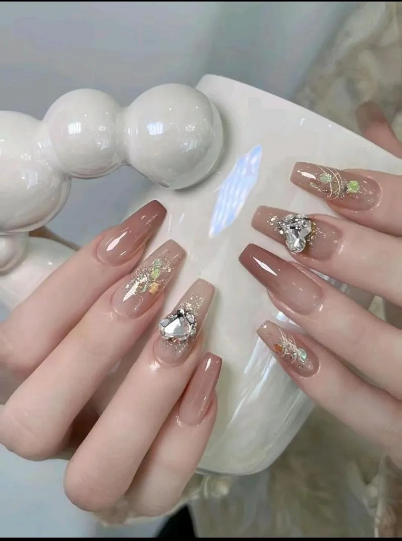 Top 10 Tiệm làm nail chất lượng nhất quận Hà Đông, Hà Nội