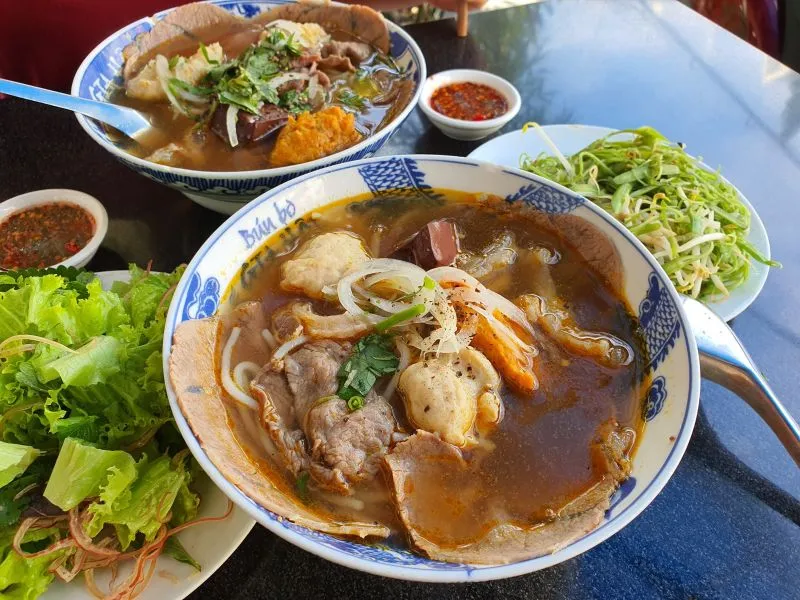 Top 6 Quán bún bò Huế ngon nhất Quận 11, TP. HCM