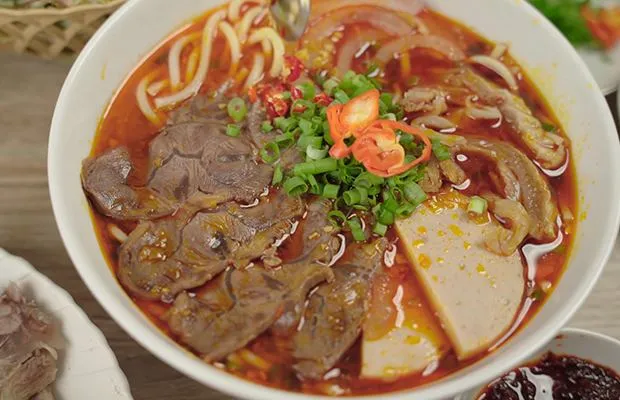 Top 6 Quán bún bò Huế ngon nhất Quận 11, TP. HCM