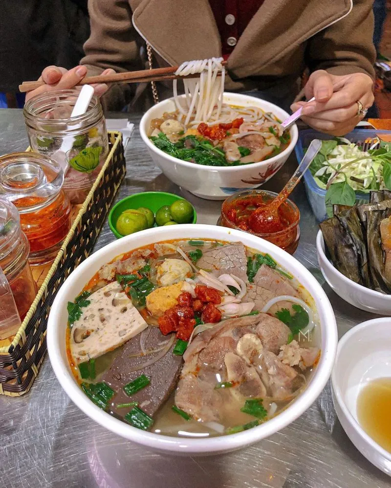 Top 7 Quán bún bò Huế ngon nhất Quận Tây Hồ, Hà Nội