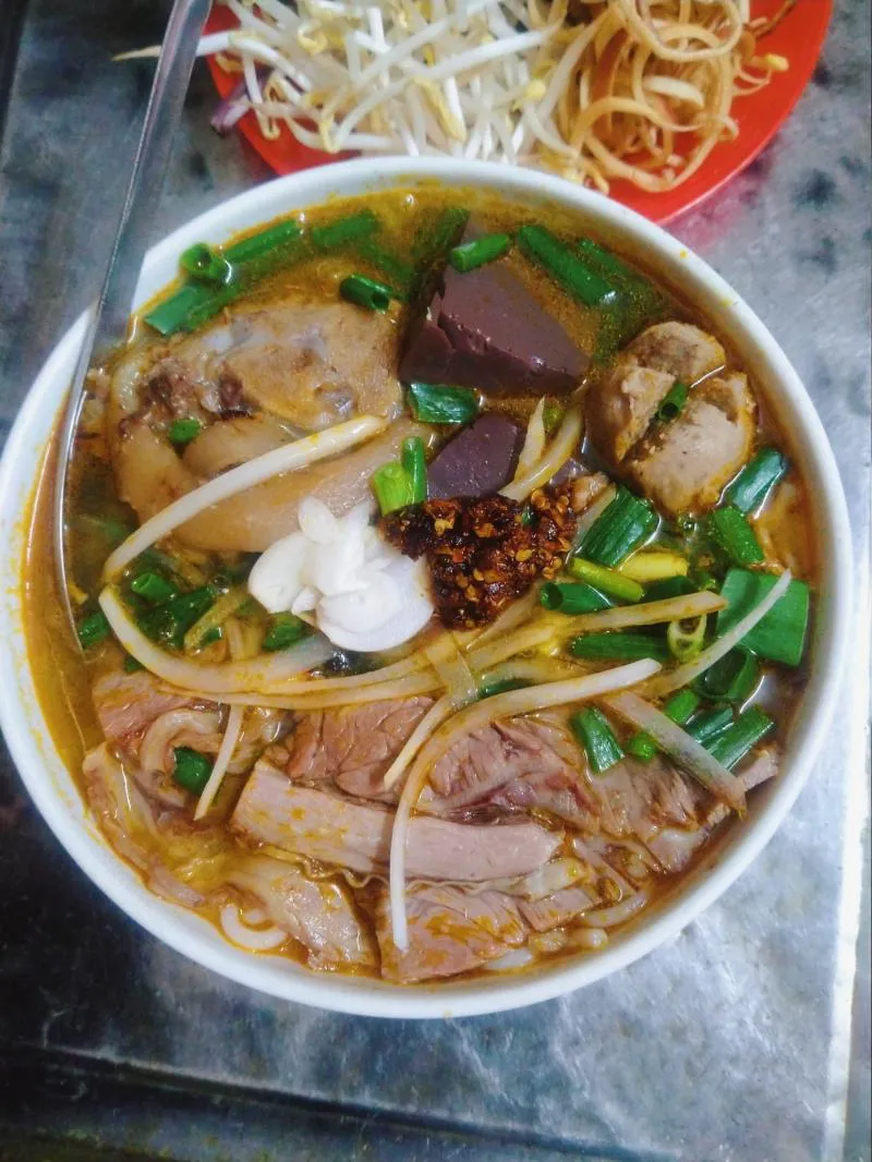 Top 7 Quán bún bò Huế ngon nhất Quận Tây Hồ, Hà Nội