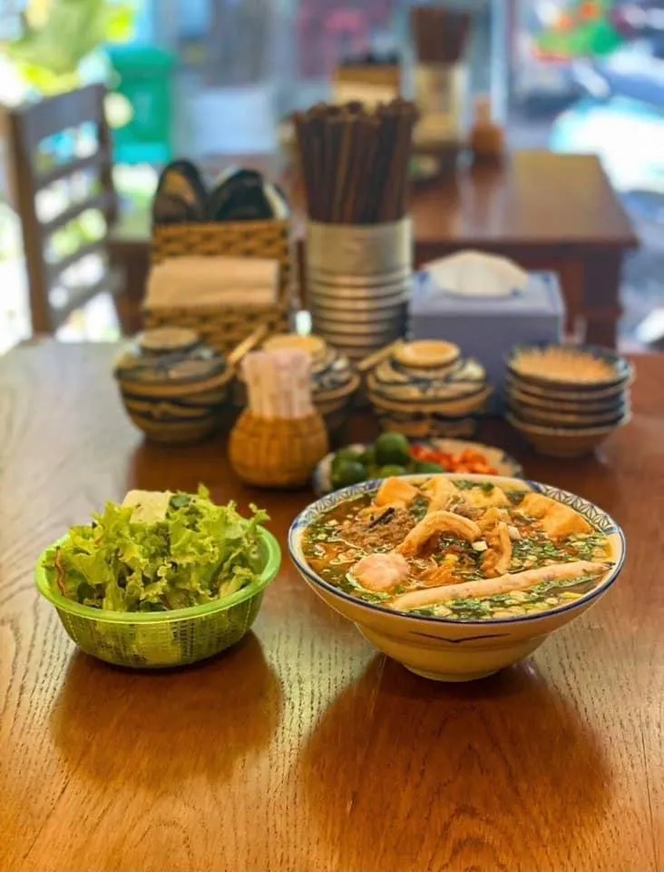 Top 8 Quán bún riêu ngon ở Quận 1, TP. HCM