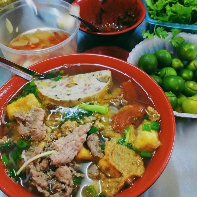 Top 8 Quán bún riêu ngon ở Quận 1, TP. HCM