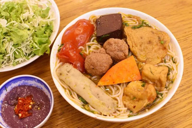 Top 8 Quán bún riêu ngon ở Quận 1, TP. HCM